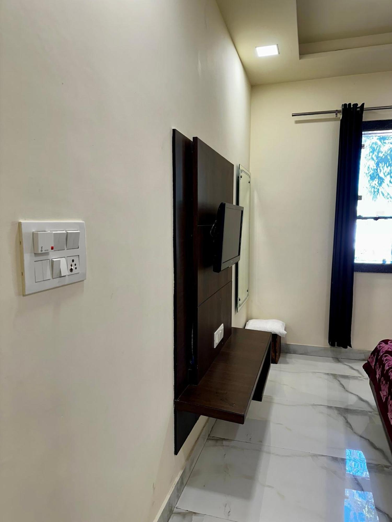 Taj Castle A Boutique Homestay Agra  Bagian luar foto